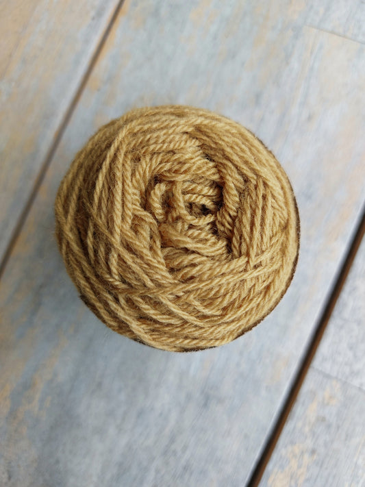 Tobacco 4 ply Corriedale mini