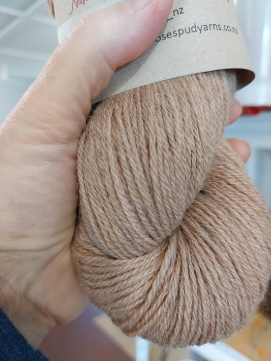 Rose Grey 4ply       Luxury Corriedale