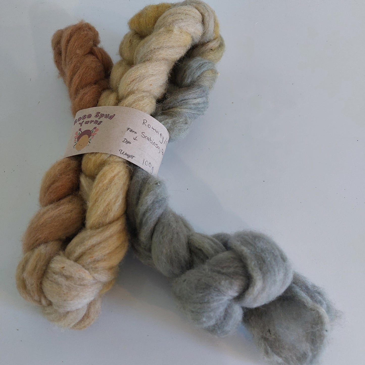 Scabiosa Dahlia Walnut Romney Corriedale Fibre 100g